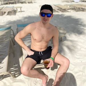 Meet your Posher, Cody